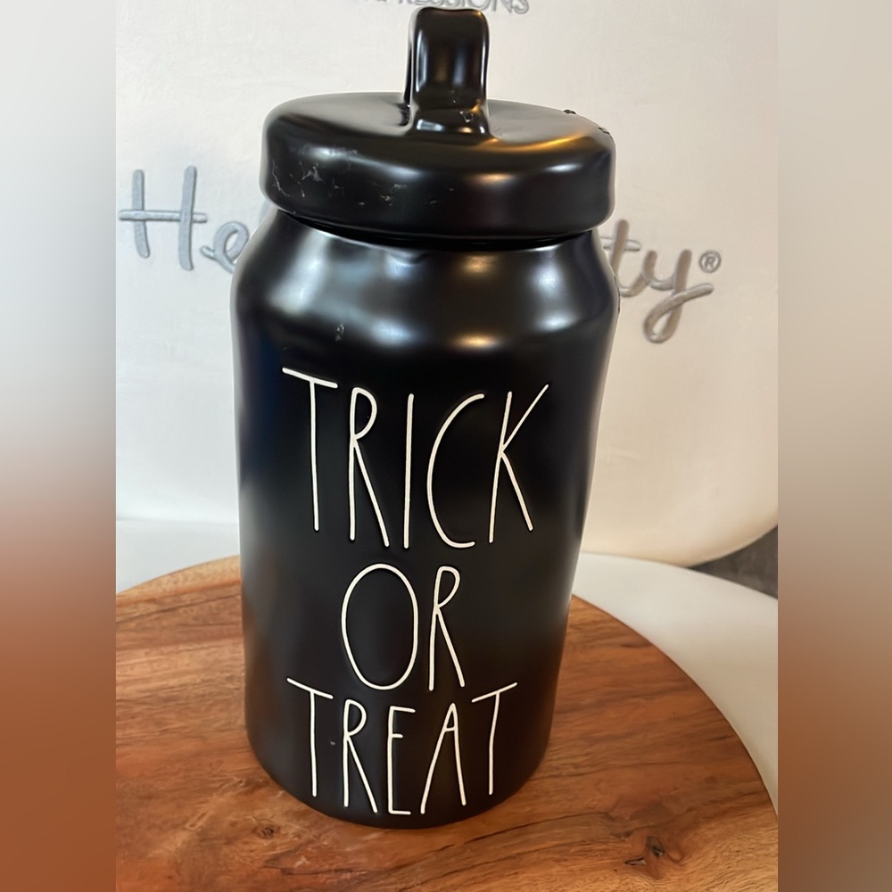 Rae Dunn Black 'Trick or Treat' Canister